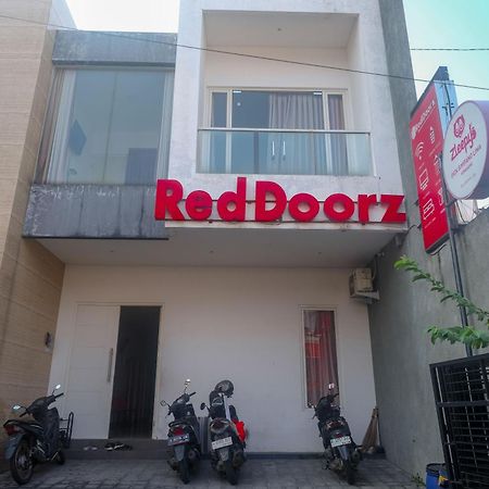 Reddoorz Syariah Near Simpang Lima Semarang Hotel Jomblang Buitenkant foto